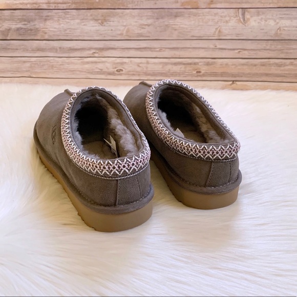 UGG Mole Tasman Slippers For Outdoor/Indoor Use - Picture 2 of 6